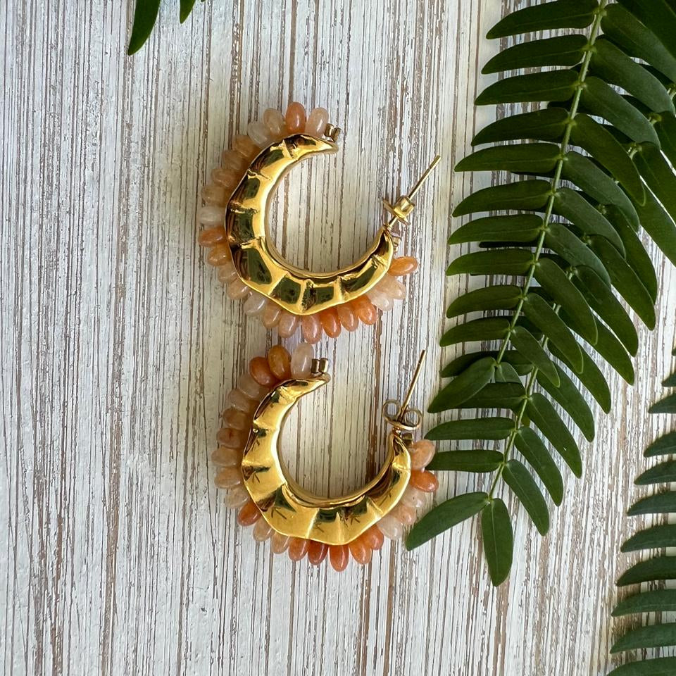C-SHAPED EARRINGS