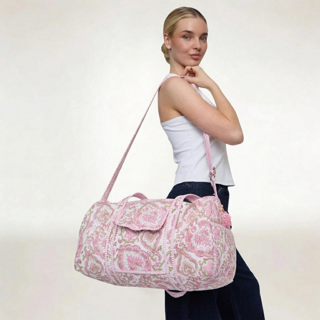 BOLSA DE VIAJE "BLUSH HEARTS"